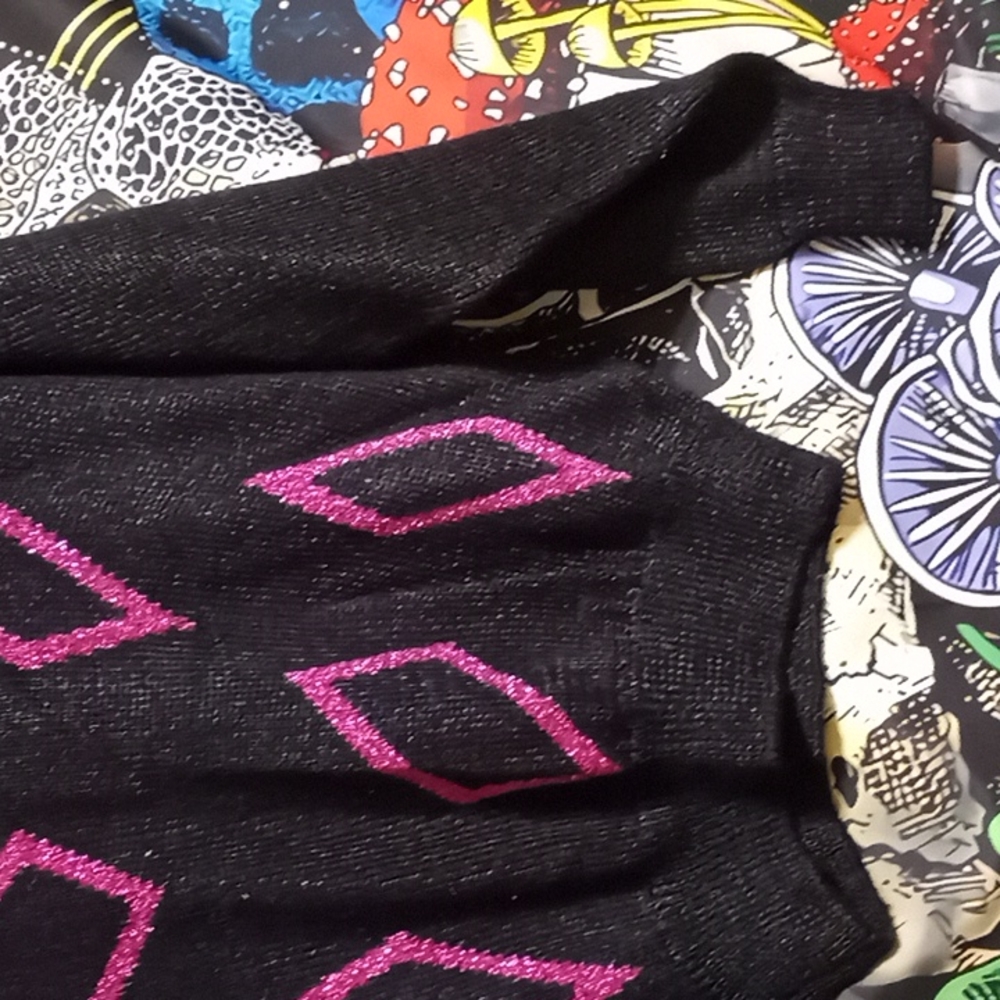 V-neck Sweater - Picture 3 of 5